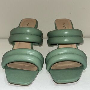 Women's Sandals